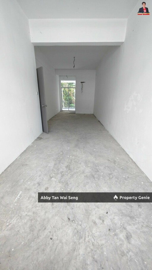 Gayamas 118 | Triple Storey | Bare Condition | Below Market Value, Worth Considering Bah