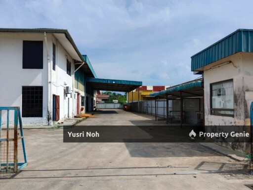 Single Storey Warehouse Together with 2.5 Storey Office Building