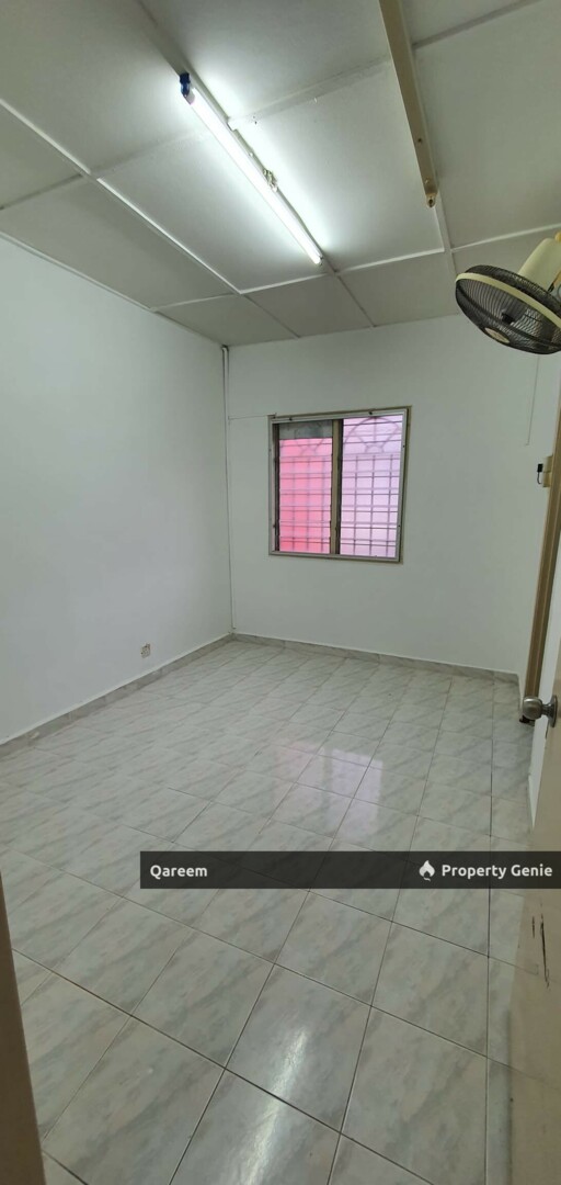 2 Storey Facing Open Space Taman Pinggiran Batu Caves. Selangor