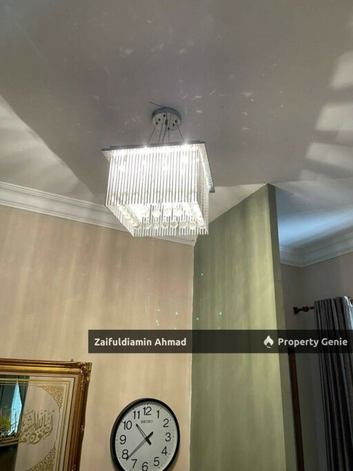 Spacious Corner Lot Semi-Detached Home in Bangi