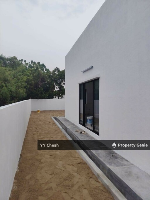 Menglembu Ipoh Single Storey New Bungalow For Sale, Leasehold 2123, 3 Rooms 3 Bathrooms