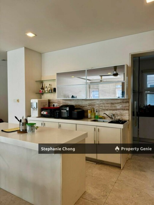 🏙️ For Sale: Spacious Condo in Mont Kiara – RM1.2 Million 🏙️