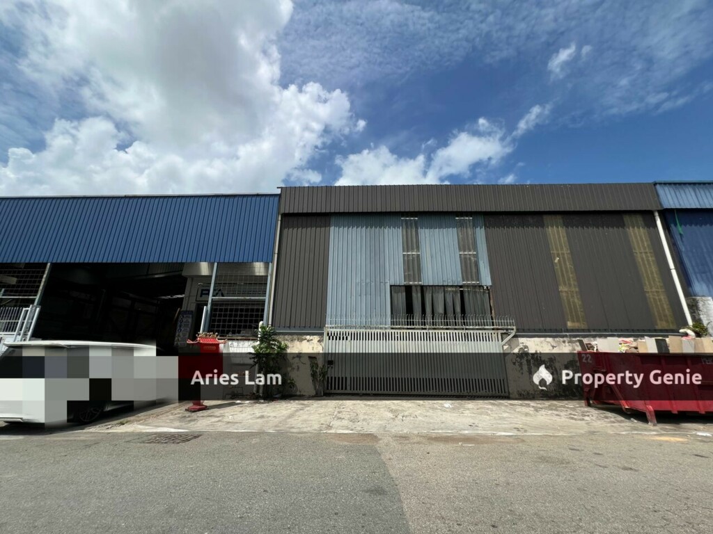 Semi-D Factory / Kawasan Perindustrian Kota Puteri / Megah Ria / Masai