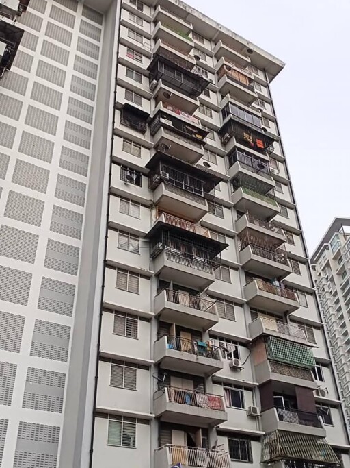 PKNS 17 Kampung Kerinchi Flat