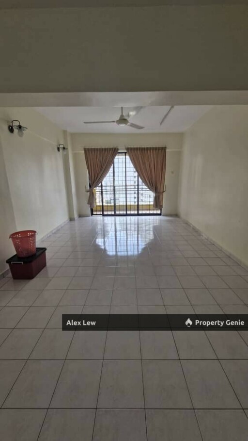 Vista Komanwel C with Golf Course View Good Condition Unit