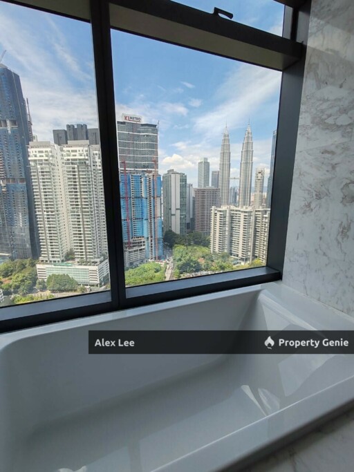 KLCC Luxury Property for Sell