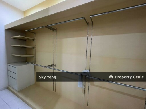 Raja Uda 2.5 Storey Terrace House Fully Furnished For Rent