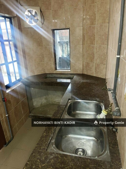RUMAH TERES LOW COST 2 TINGKAT, CENDERAWASIH KUANTAN