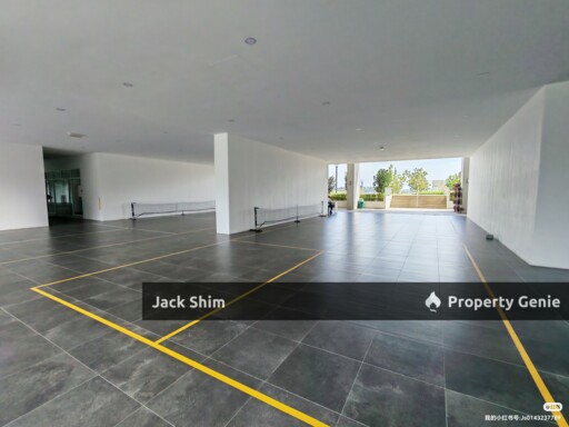 Fairview Residence 3 car park lot