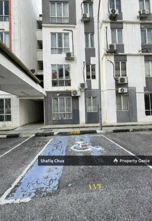 Elderly Friendly at Ground Floor - Orchis Apartment Bandar Parklands, Klang
