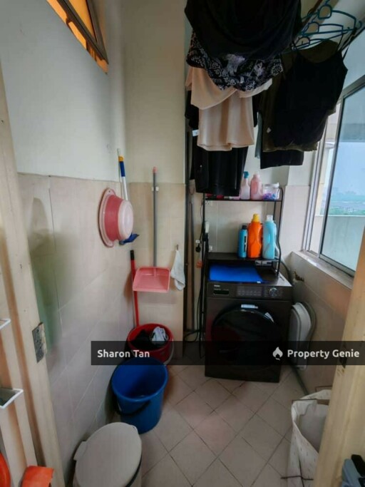 Bayu Puteri 1 Apartment Tmn Bayu Puteri JB Near Mid Valley 15 Min To CIQ