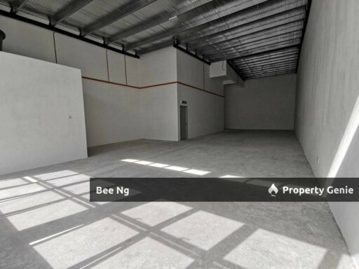 Desa Cemerlang / Jalan Gemilang / 2 Storey Terrace Link Factory