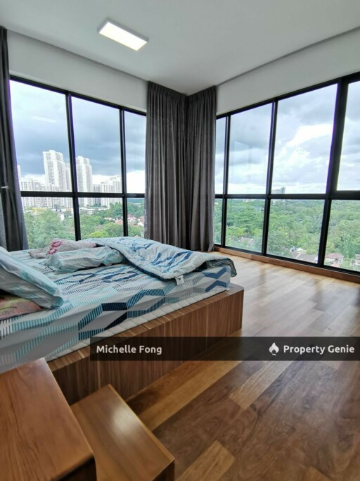 Straits View 18 Condominium @ Bukit Serena / Penthouse / Corner Lot / Seaview Unit