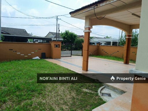 Semi-D Cluster Inderapura Kuantan