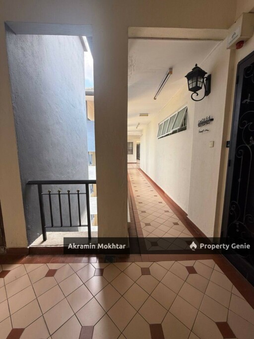 RENOVATED, PARTIALLY FURNISHED & 2 PARKING | (SPACIOUS UNIT) SRI LOJING CONDOMINIUM, SECTION 10,  WANGSA MAJU KUALA LUMPUR