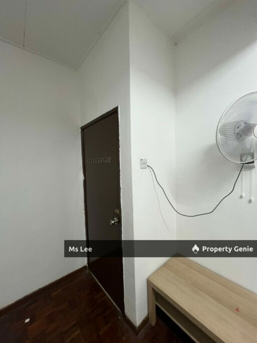 Male Room RM 350-End Lot 2 Storey house-Taman Sentosa @ Klang-Ready Now