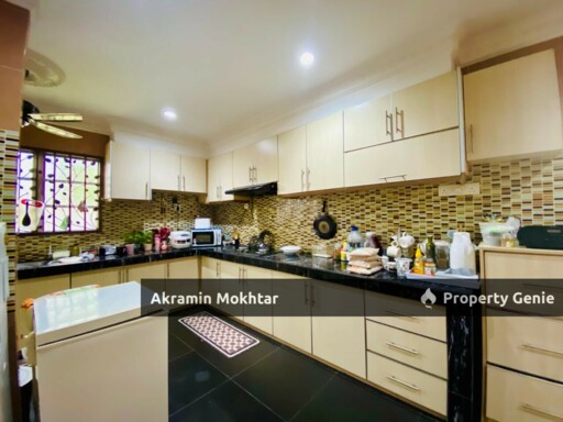 CORNER LOT & RENOVATED | GOMBAK PERMAI 2 STOREY TERRACE