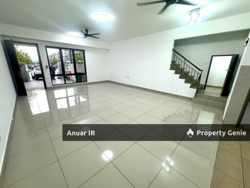 2-Storey The Strata TownHouse Bandar Puteri Bangi [Bandar Seri Putera]