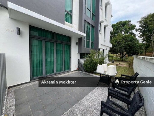 Freehold, Endlot Bungalow 3 Storey Sejati Residence, Cyberjaya -  Fully Furnished