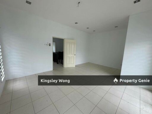 Ipoh Garden East Double Storey Inter Corner House 4 Rooms 3 Bathrooms Extra 10ft Land Beside