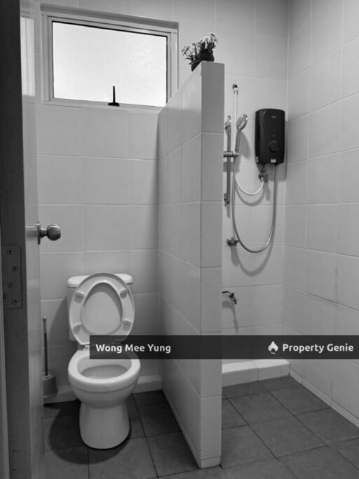 Comfort & Convenience: Fully Furnished Urbaneeze Apartment with 2 Car Parks