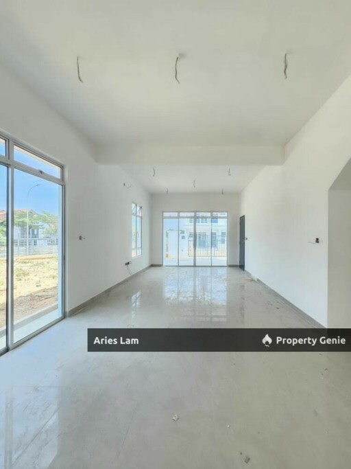 Corner Lot @ Bandar Dato Onn Double Storey Terrace House