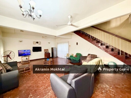 Freehold, Facing Open & Renovated | Double Storey Bungalow Kampung Tunku, Petaling Jaya