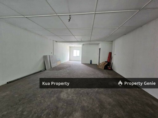 Third Floor Intermediate Commercial Office/ Shoplot For Rent Located at Pending, Near Icom Square