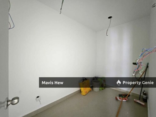 For Rent, Adda Height Townhouse, 1 Carpark, Partial Furnished