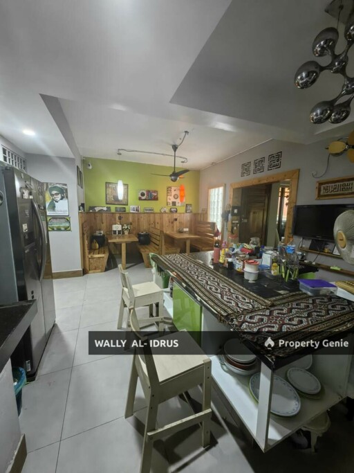 2.5 Storey Terrace House Corner Lot, Spacious Land, Gated and Guarded