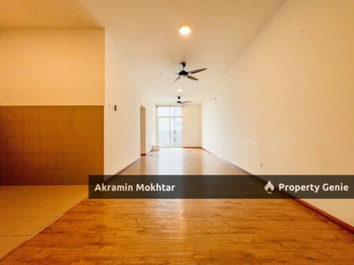 Freehold & 1 Parking | Lakefront Homes Condominium, Cyberjaya
