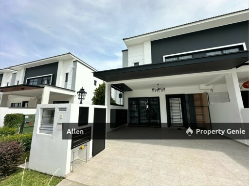 The Borough @ Eco Botanic 2 – Stunning Newly Renovated End Lot