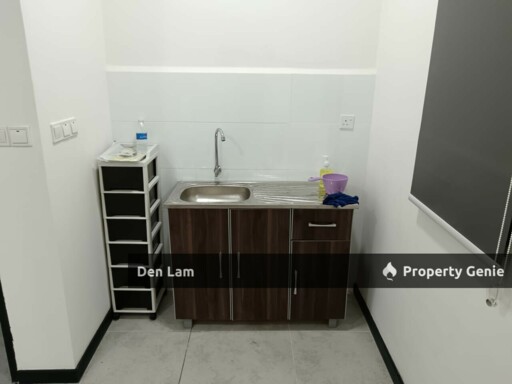 Neu Suite KLCC Master room For rent !!