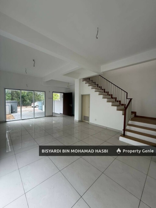 Facing Open 2 Storey Terrace House @ Albury 2, Lenggeng, Mantin. (Gated & Guarded)