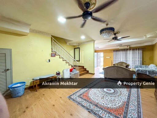 Freehold & Fully Renovated | 2 Storey Terrace Laman Delfina Nilai Impian Nilai N9