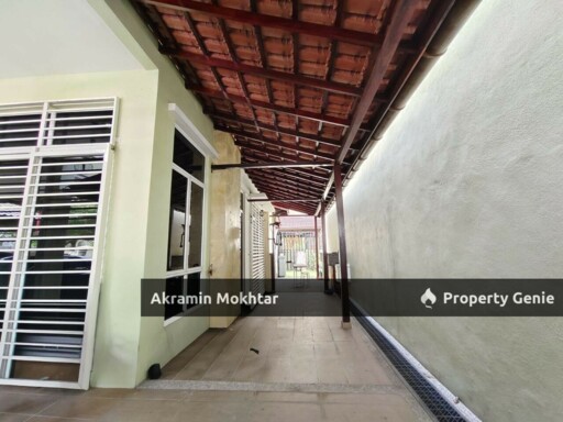 Facing Open & Renovated | 3 Storey Bungalow  SEKSYEN 4, SHAH ALAM Location : Jalan Limau Madu 4/4L,Shah Alam