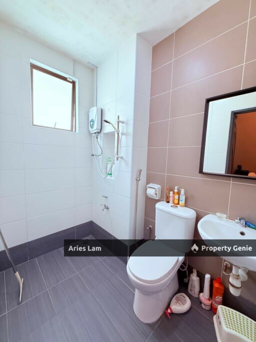 Nice Renovated Double Storey House /Bandar Dato Onn / Near Mount Austin /JB Town