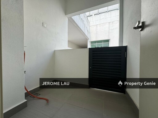 Below Market Raffles Suite @ Bandar Uda Utama 2 Bedrooms Serviced Apartment for Sale