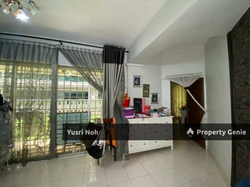 GROUND FLOOR VILLA WANGSAMAS CONDOMINIUM (WITH EXCLUSIVE 500sf SPACIOUS GARDEN) WANGSA MAJU KL FOR SALE
