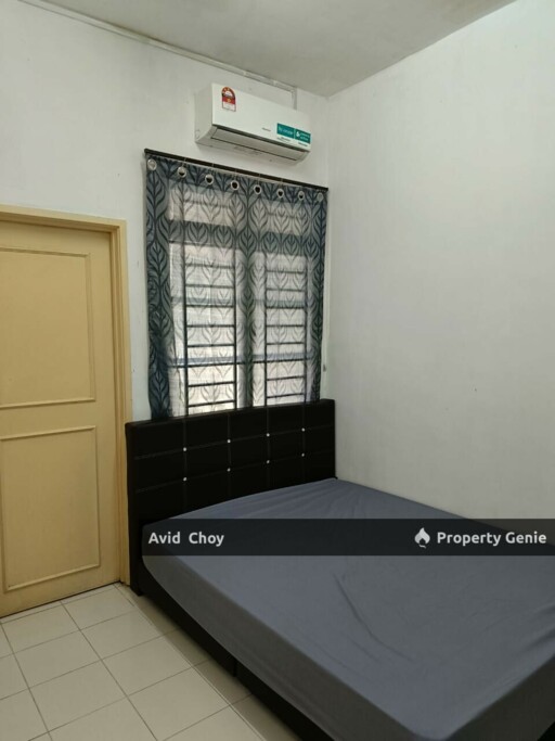 Bandar Putra, 2.5 Storey Terrace House (Good Condition)