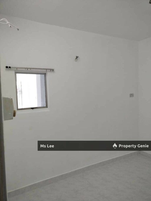 End Lot 2 storey Town House (Ground floor)-Taman Sri Sentosa @ Klang-Ready Now