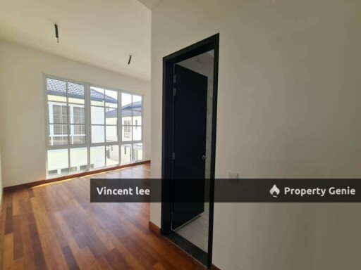 Eco Majestic, Stoneridge, Corner Bungalow with Spacious Extra Land, Brand New