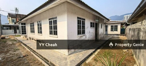 Ampang Ipoh SIngle Storey Bungalow For Sale / Rent Good Condition