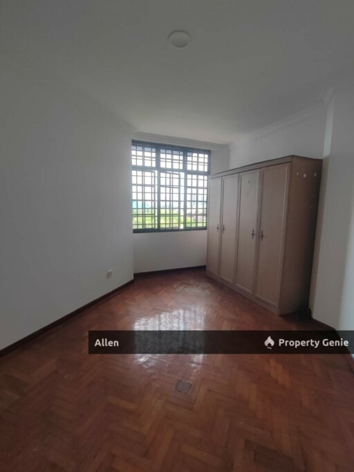 Rare Large Layout Condo For Sale 😍 3 Bedrooms • 2 Balconies • Freehold Title