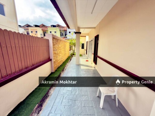 FACING OPEN, END LOT & RENOVATED | 2 Storey Terrace Vista Hill Bandar Mahkota Cheras, Cheras Selangor