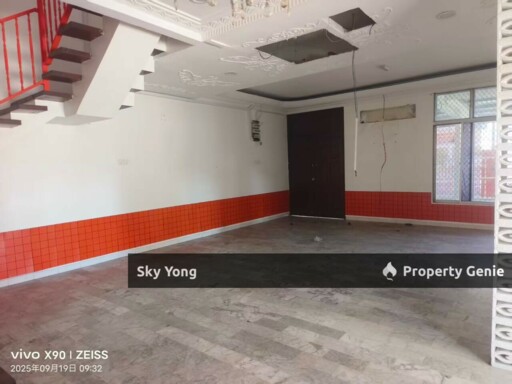 Alma Roadside Corner unit for rent