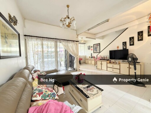 Taman Kolam Air / JB Town / Double Storey Terrace