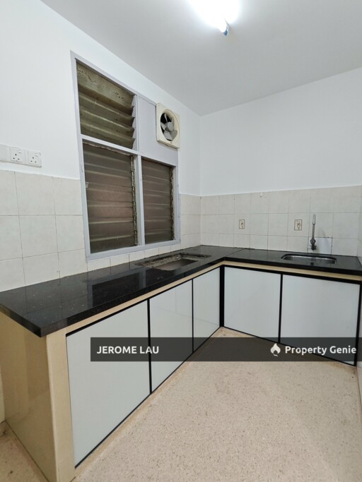 Newly painted 3-bedroom apartment Villa Krystal