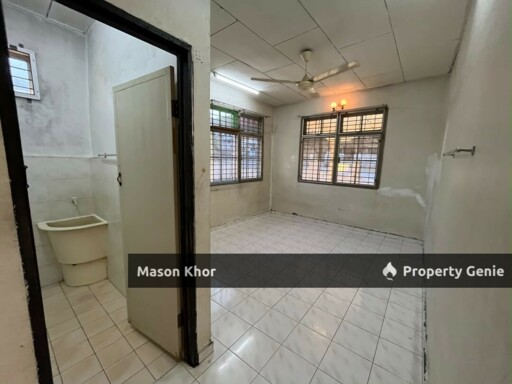 TAMAN MERPATI INDAH 2-STOREY SEMI-D PARTIALLY RENO 5719sf BATU KAWAN