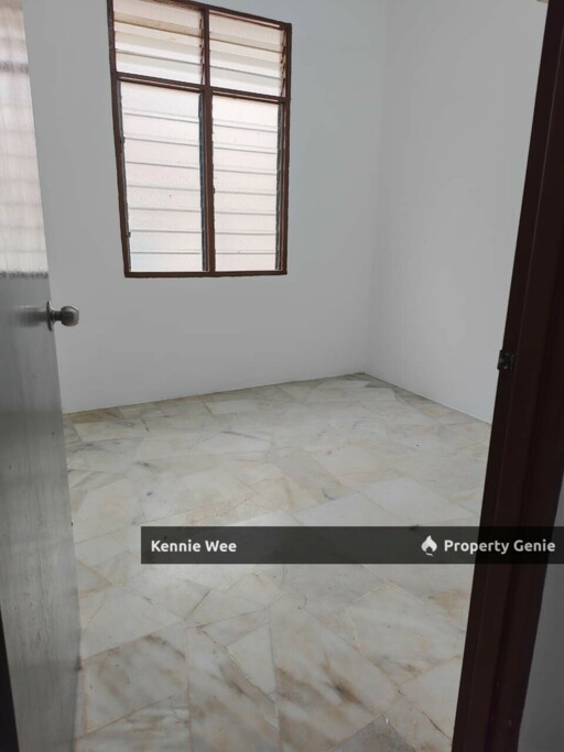 Jalan Kinabalu For Sale Taman Sri Jaya For Sale Kluang For Sale Johor For Sale